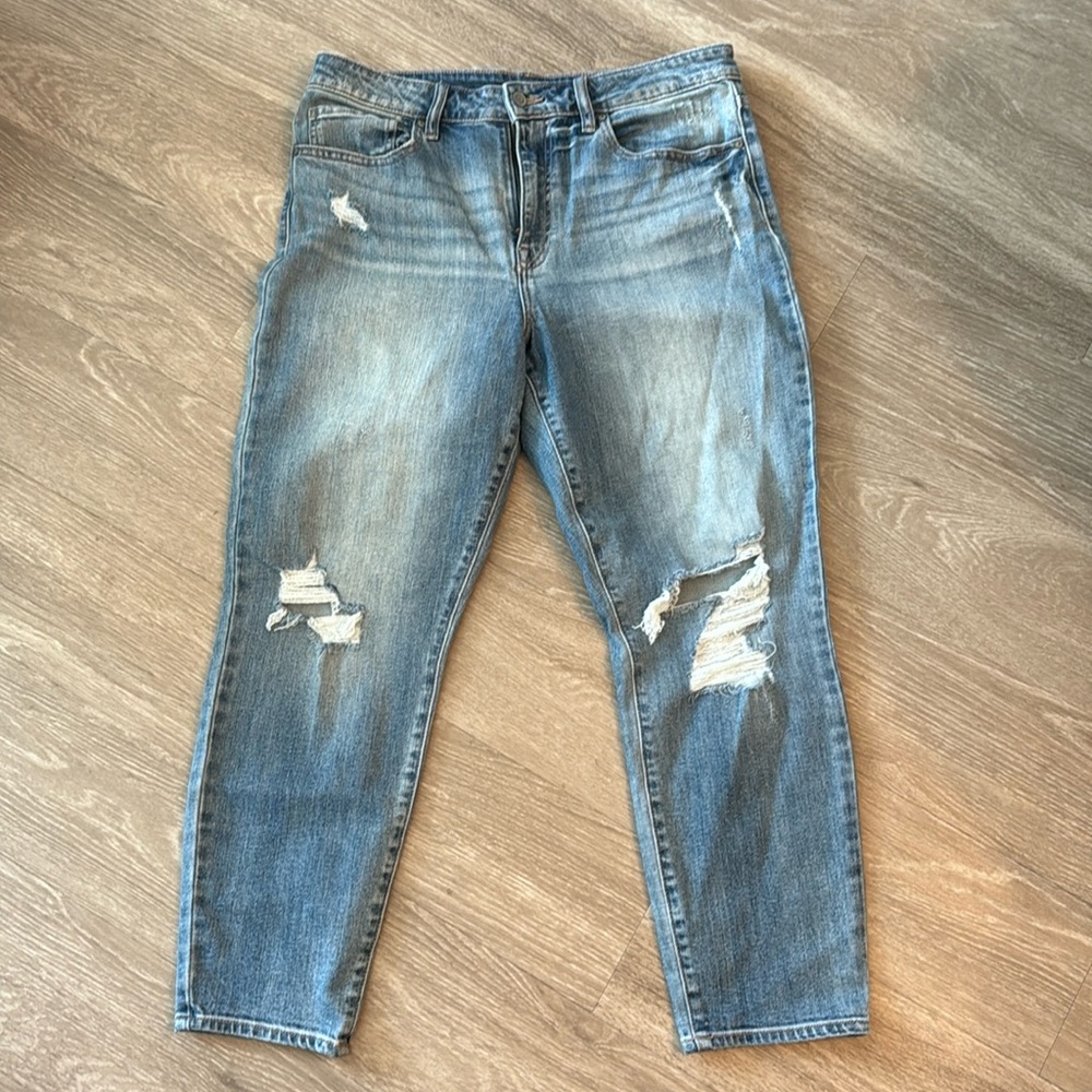 Fashion Nova ripped Mom jean